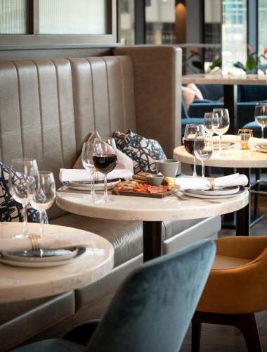 voco Edinburgh - Haymarket by IHG photo 57