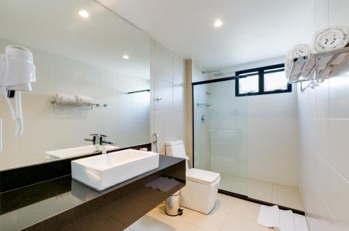 Phòng tắm tại Meridiano Hotel