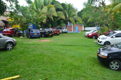 Un jardín fuera de Hotel Campestre Villa Yudy
