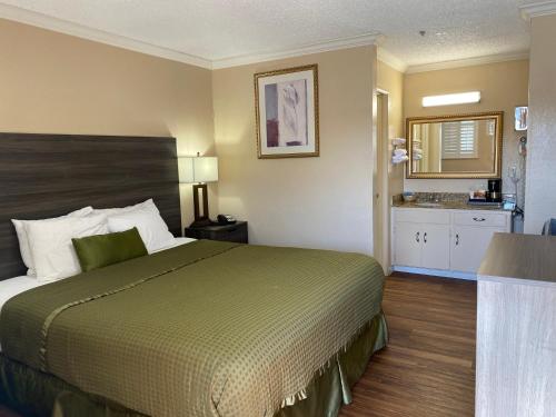 Holland Inn & Suites – Photos 2