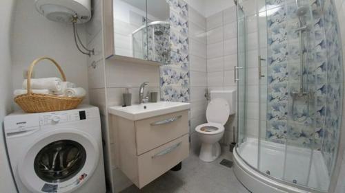 Ένα μπάνιο στο Apartment Magical Morning