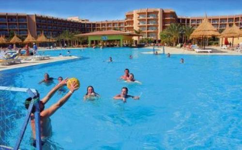 Πισίνα στο ή κοντά στο Siva Grand Beach
