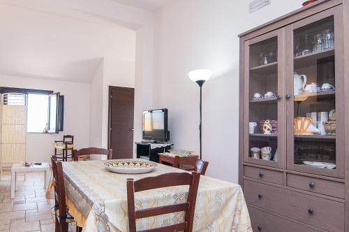 Beautiful 1-Bed House in Avola