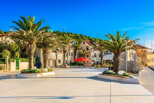 RIVA Seafront holiday apartments