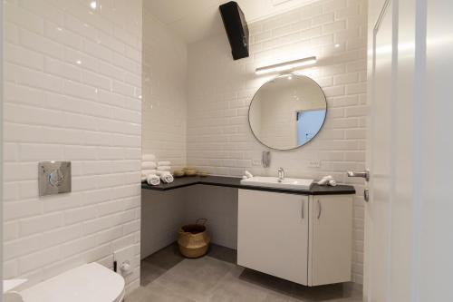 City Center Penthouse tesisinde bir banyo