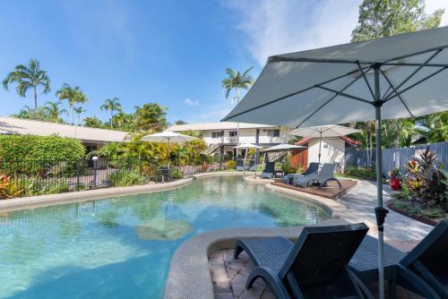 Πισίνα στο ή κοντά στο Lychee Tree Holiday Apartments