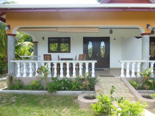 Jardín al aire libre en Zerof Self Catering Apartments