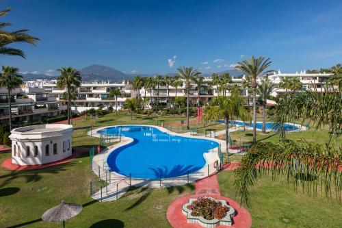 STUNNING APARTMENT NEXT TO PUERTO BANUS