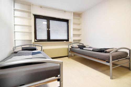 Φωτογραφία από το άλμπουμ του Work and Stay Apartment in Troisdorf στο Τρόισντορφ