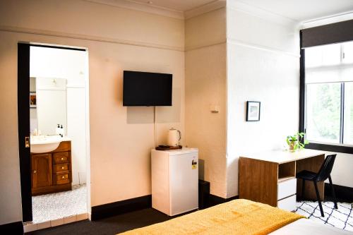 The Sherwood Hotelにあるテレビまたはエンターテインメントセンター