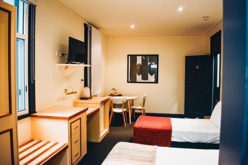 The Sherwood Hotelにあるベッド