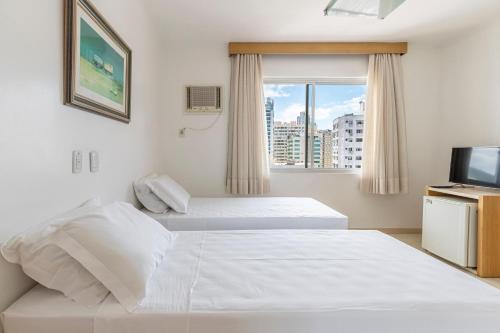 Foto da galeria de Hotel dos Açores em Balneário Camboriú