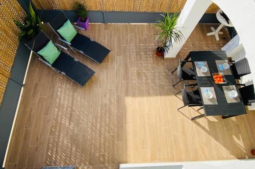 70 M2, APARTAMENTO CERCA DE LA PLAYA, APTO MINUSVALIDOS.