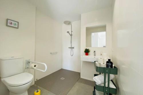 70 M2, APARTAMENTO CERCA DE LA PLAYA, APTO MINUSVALIDOS.