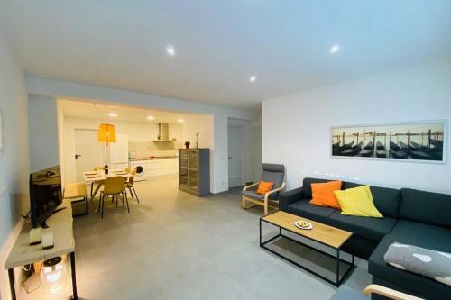 70 M2, APARTAMENTO CERCA DE LA PLAYA, APTO MINUSVALIDOS.