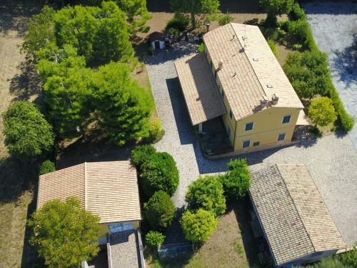 3 bedrooms villa with enclosed garden and wifi at San Sabino