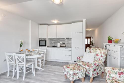Penthouse Zola with private parking