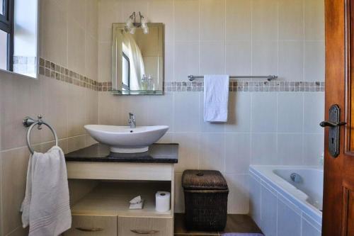 Bilik mandi di Mosselbos Self Catering