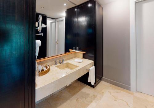 Koupelna v ubytování Gran Estanplaza Berrini