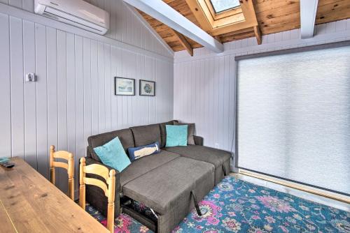 Fotografie z fotogalerie ubytování Charming Jacuzzi-Suite - Walk to Parsons Beach! v destinaci Kennebunk