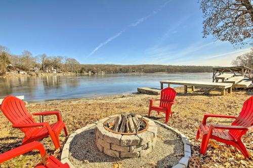 Cozy Lakefront Cottage with Fire Pit, Grill and Views!