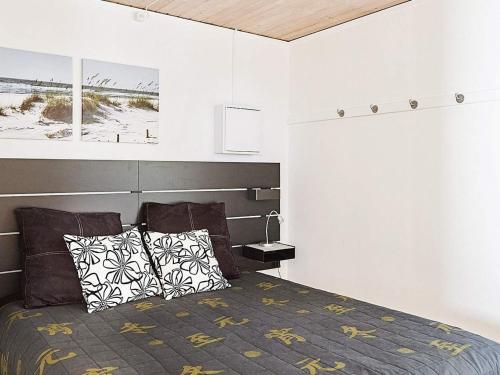Katil atau katil-katil dalam bilik di Two-Bedroom Holiday home in Kalundborg 1