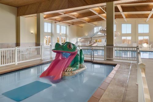 صورة لـ Country Inn & Suites by Radisson, Galena, IL في غالينا