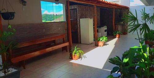 Taman di luar Thiferer Hostel