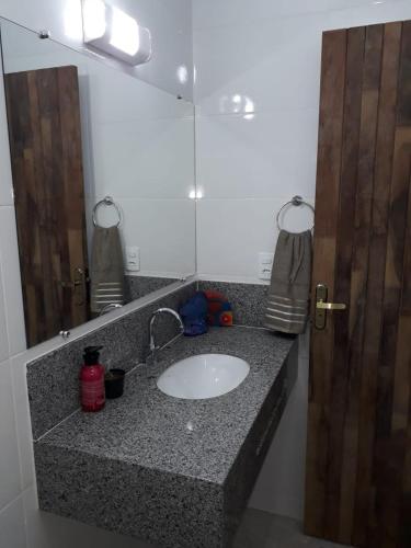Bilik mandi di Thiferer Hostel