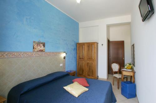 Gallery image of H- Rooms La Darsena in San Vito lo Capo