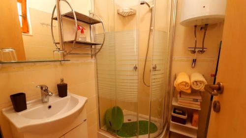Kupaonica u objektu Mlakic Apartments Trogir