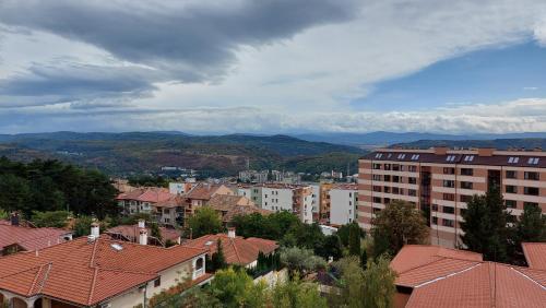 大特爾諾沃的住宿－Panorama Apartment & Rooms Veliko Turnovo，相簿中的一張相片