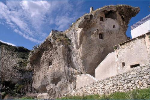 Paesaggio naturale nelle vicinanze della villa