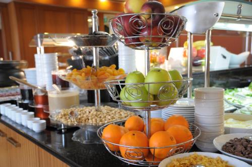 Makanan di atau berdekatan hotel