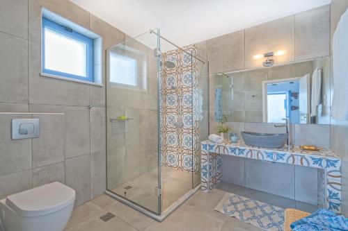 Ένα μπάνιο στο FantaSea Luxury Suite