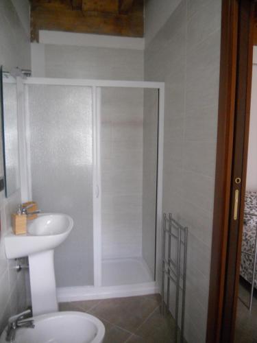 Phòng tắm tại Casa Vacanze Disfida di BARLETTA suite