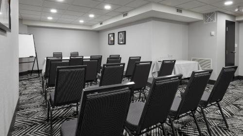 Zona business o sala conferenze di Stay Inn Hotel Toronto