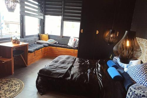 Postel nebo postele na pokoji v ubytování Accessible Luxury