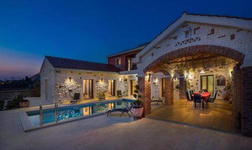Villa Mediterranean Paradise
