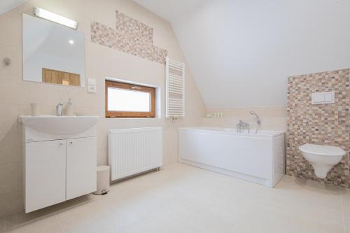Un baño de Erlenův Dvůr