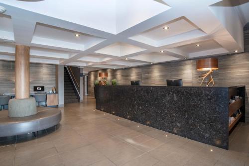 Vstupní hala nebo recepce v ubytování Sandman Hotel Vernon