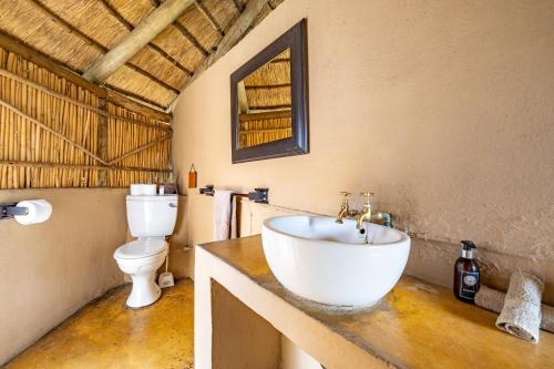 Ένα μπάνιο στο Umlani Bushcamp