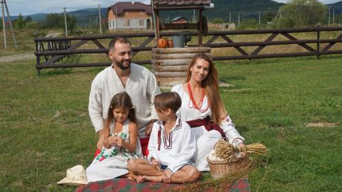 Gallery image of U Dvori in Podgorodtsy