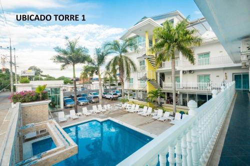 The swimming pool at or close to Hotel Manantial Melgar Torre 2
