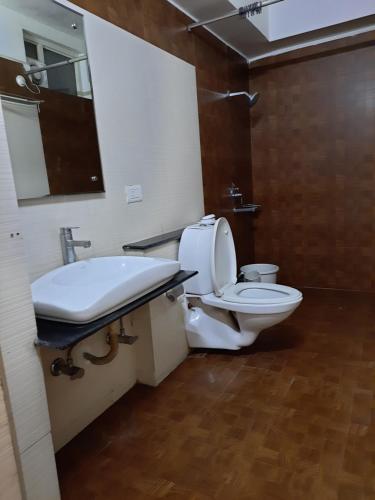 Koupelna v ubytování Hotel Grand Suites