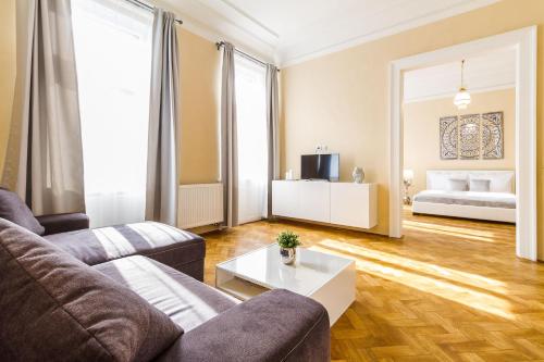 Postel nebo postele na pokoji v ubytování 2bds apartment in UJEZD - P14