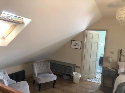 Posezení v ubytování Cotswold Lodge