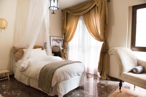 Bright apartment in the city center