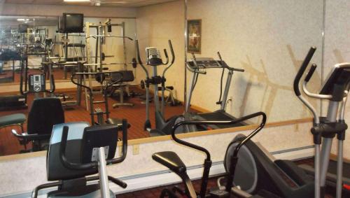 Γυμναστήριο ή/και όργανα γυμναστικής στο Quality Inn & Suites