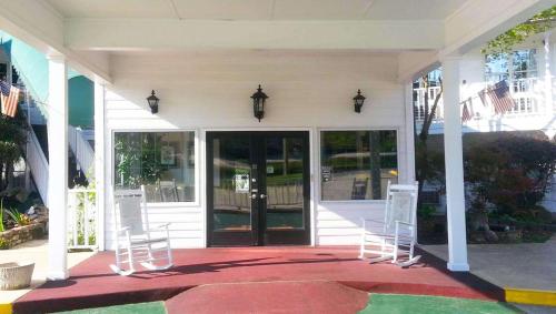 Muka bangunan atau pintu masuk Stratford Motor Inn East Ellijay
